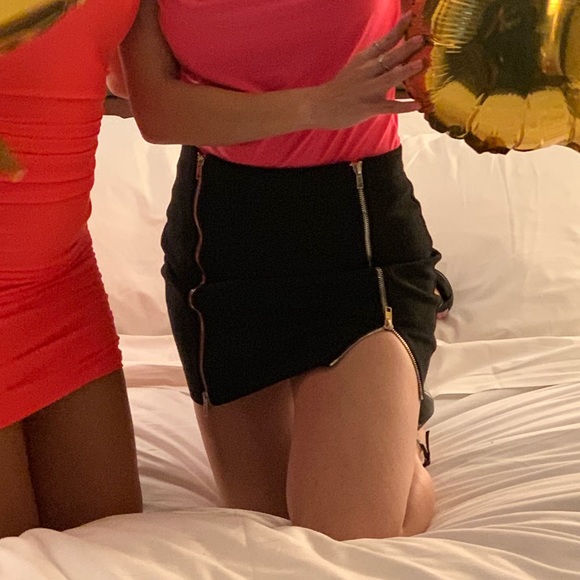 Black suede mini skirt - Picture 6 of 6